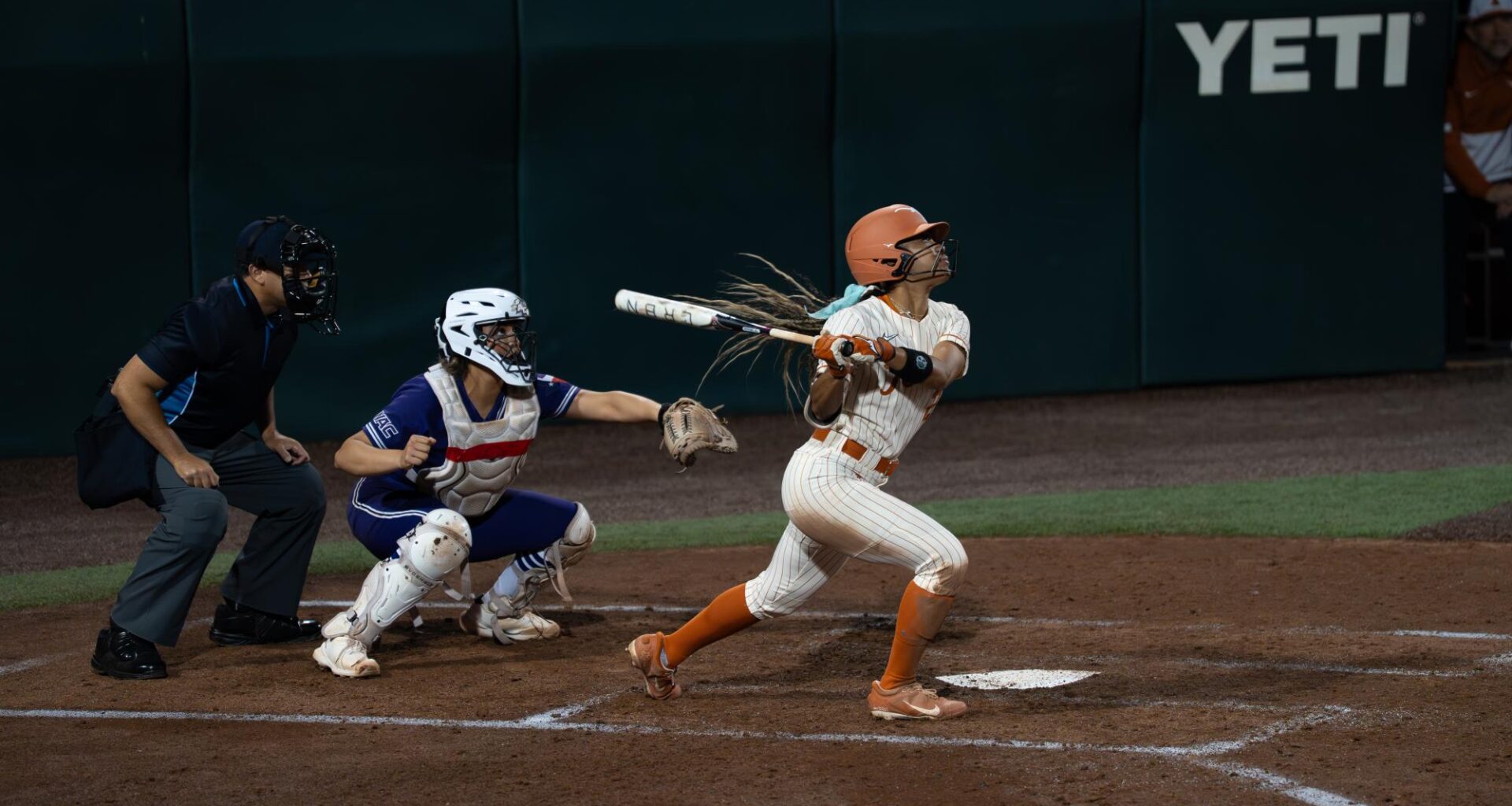 Texas rallies around sixth-inning action to achieve second win against South Carolina – The Daily Texan