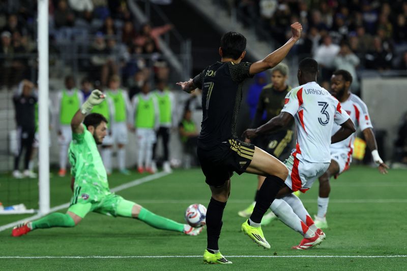 LAFC shut out FC Dallas, yet to allow goal this season