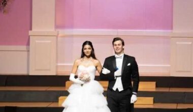 44 Dallas Symphony debutantes bow at 40th Presentation Ball