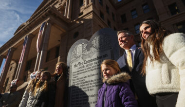 Tarrant County commissioners hire attorneys amid 'legal threat' over Ten Commandments monument