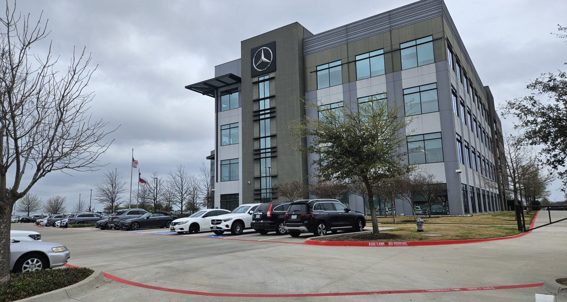 Mercedes-Benz group adds jobs to AllianceTexas HQ as North Texas financial services grow