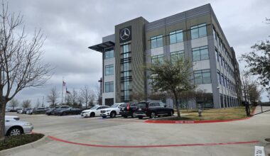 Mercedes-Benz group adds jobs to AllianceTexas HQ as North Texas financial services grow