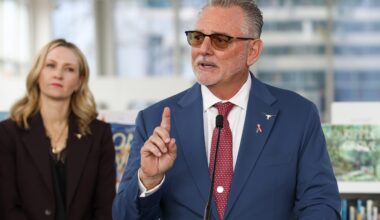 Fact brief: Does FWISD’s new leader have a Texas superintendent certification?