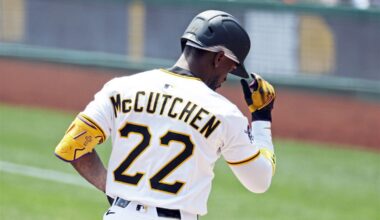 Source: Andrew McCutchen signs minor league deal with the Texas Rangers