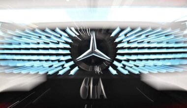 Mercedes-Benz to add 120 jobs at Fort Worth financing HQ