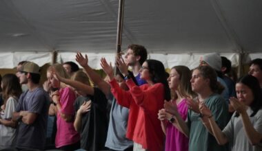Hundreds attend tent revival at Texas university