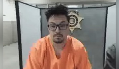 Deputy fired after being charged with kidnapping female arrestee