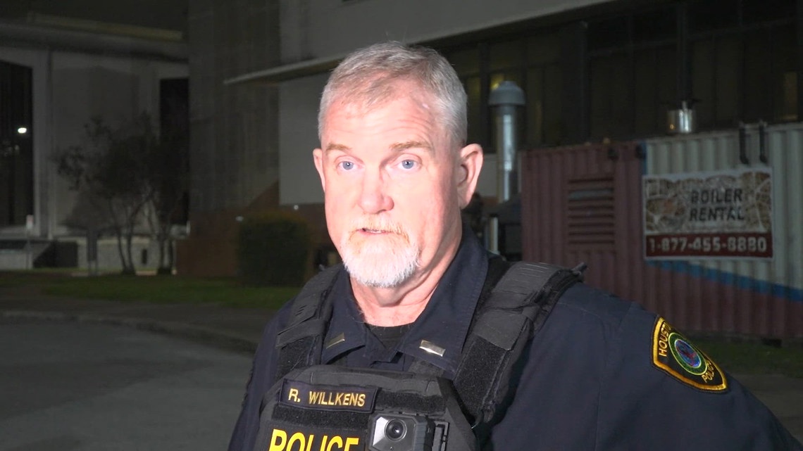 One dead, one hurt after suspect opens fire at northwest Houston motel