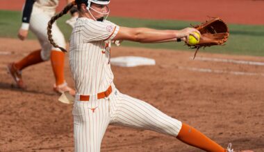 Texas softball’s pitching allows for defense to work out kinks against ranked opponents – The Daily Texan