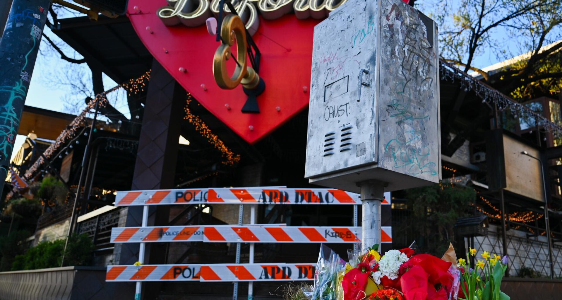 UT student killed, multiple injured in Sixth Street shooting – The Daily Texan