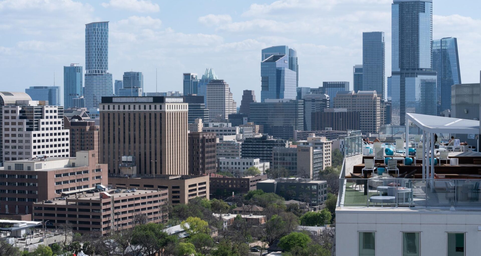 City closes rental assistance portal, shifts funding to eviction settlements – The Daily Texan