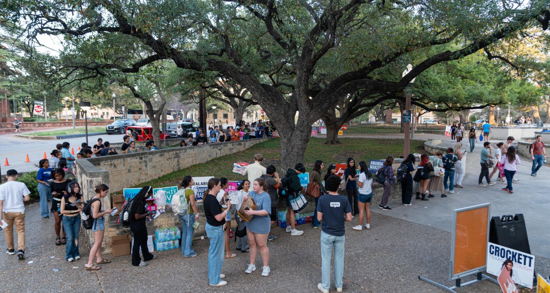 Talarico, Abbott, Hinojosa win, runoffs abound in Texas primary – The Daily Texan