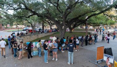 Talarico, Abbott, Hinojosa win, runoffs abound in Texas primary – The Daily Texan