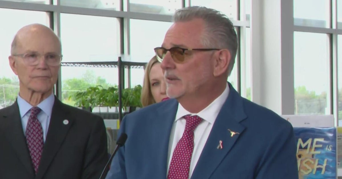 New Fort Worth ISD superintendent Peter Licata speaks at news conference