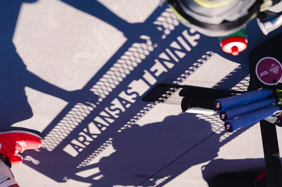 Men’s Tennis Goes 1-1 in Texas on Sunday