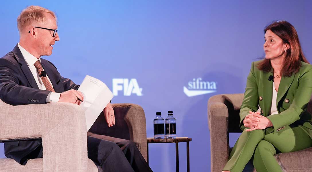 Dallas Fed President Logan speaks with Futures Industry Association President and CEO Walt Lukke at the 2026 Asset Managers Derivatives Forum in Austin.