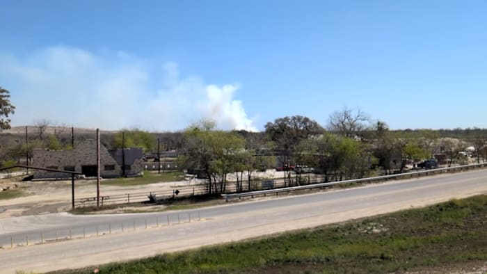 Smoke continues to billow from scene of southwest Bexar County mulch fire