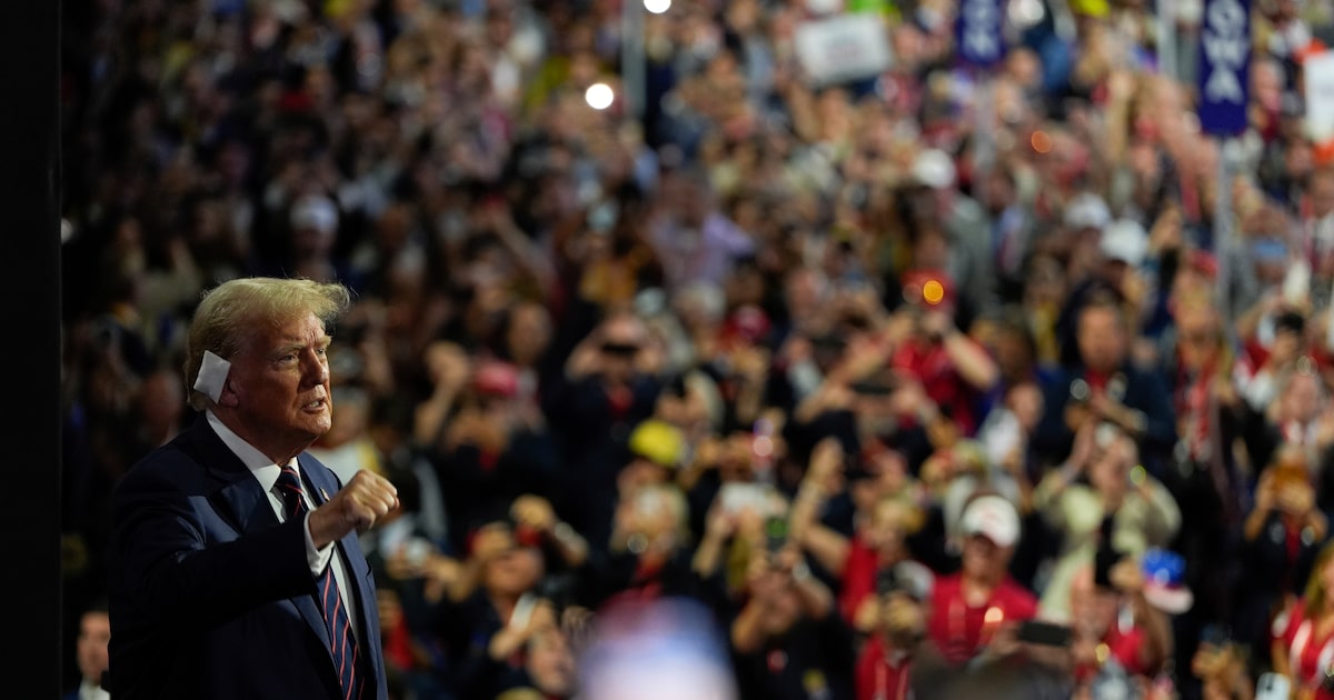 GOP tours Dallas’ American Airlines Center as officials plan midterm convention