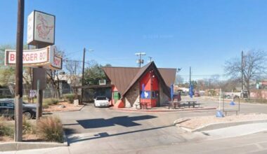 Original Burger Boy restaurant to reopen soon after kitchen fire