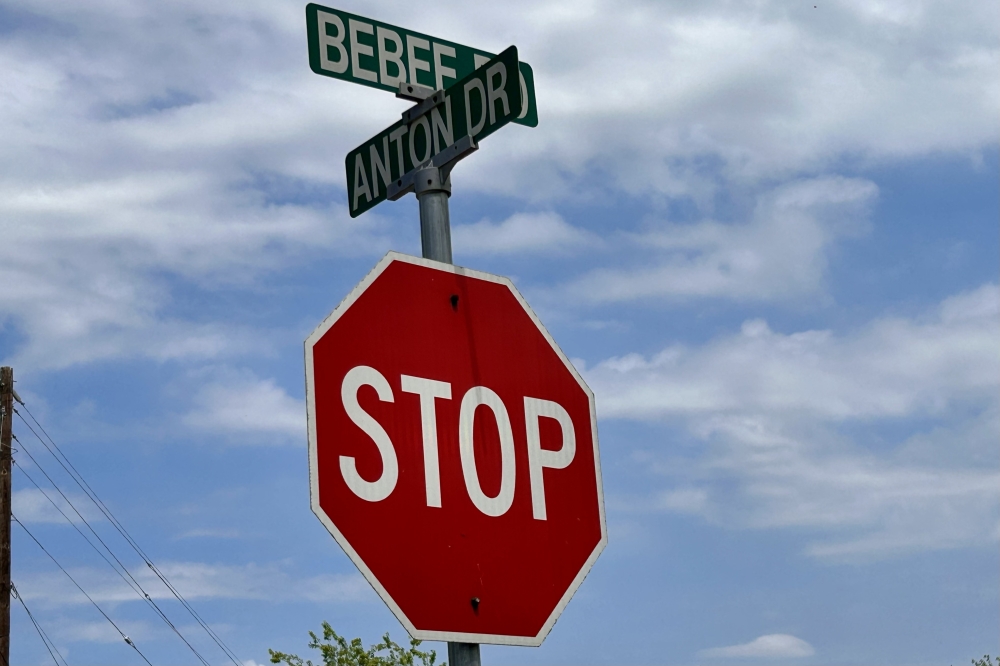 Bebee Road sign
