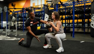 The franchised gym offers a variety of strength and cardio workout equipment and other amenities. (Courtesy Crunch Fitness)