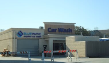 BlueWave Car Wash opened its newest San Antonio location on March 10. (Andrew Creelman/Community Impact)