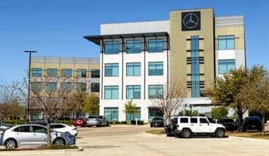 Mercedes Benz office