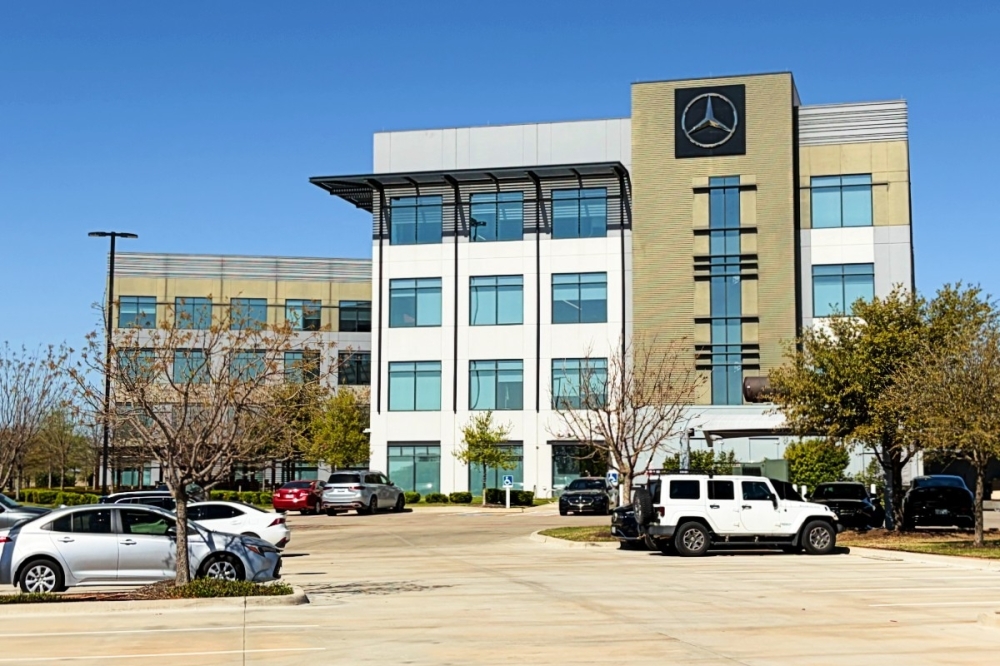 Mercedes Benz office