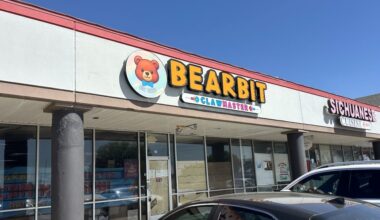 BearBit will offer a variety of claw machines at its new Plano location. (Michael Crouchley/Community Impact)