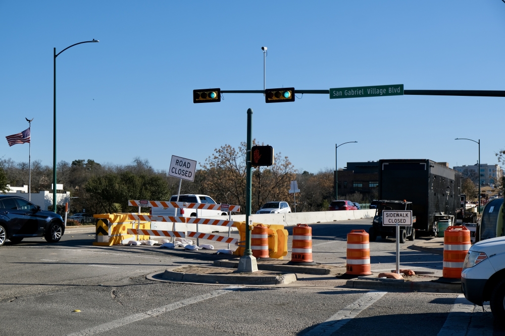 The city has ordered contractor Cekra Inc. to repair work on the Austin Avenue vehicular bridge. (Gracie Warhurst/Community Impact)