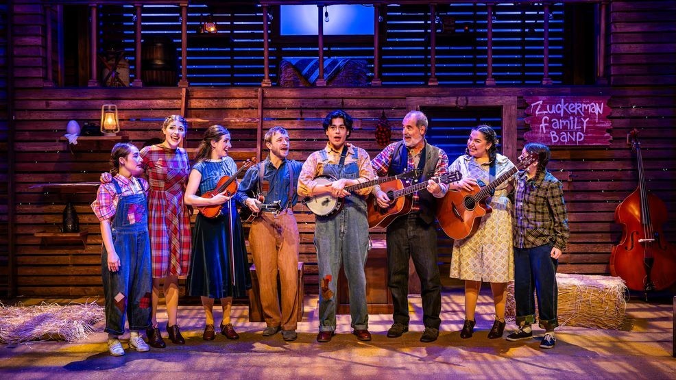 WAA Reading Show! ZACH Theatre spins “Charlotte’s Web” with bluegrass and aerial artistry. Photos Courtesy Axel B. Photography