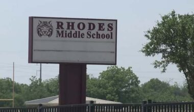 San Antonio ISD school board to vote on Rhodes Middle School closure