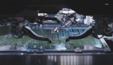 Elon Musk announces $20B chip plant coming to Austin