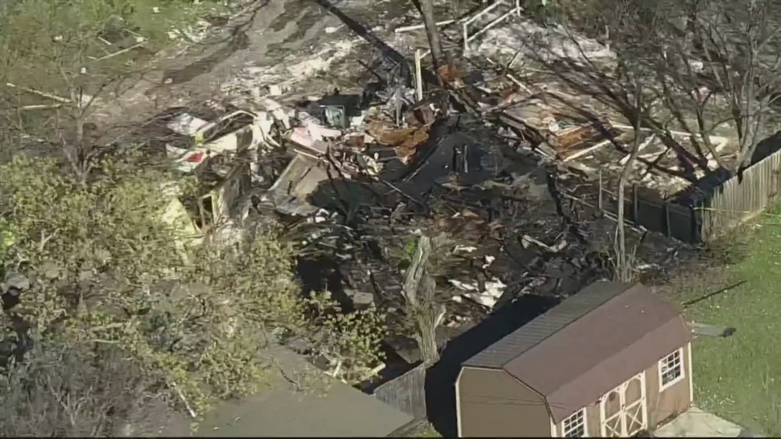 Lake Dallas families still displaced as gas experts search for clues in home explosion