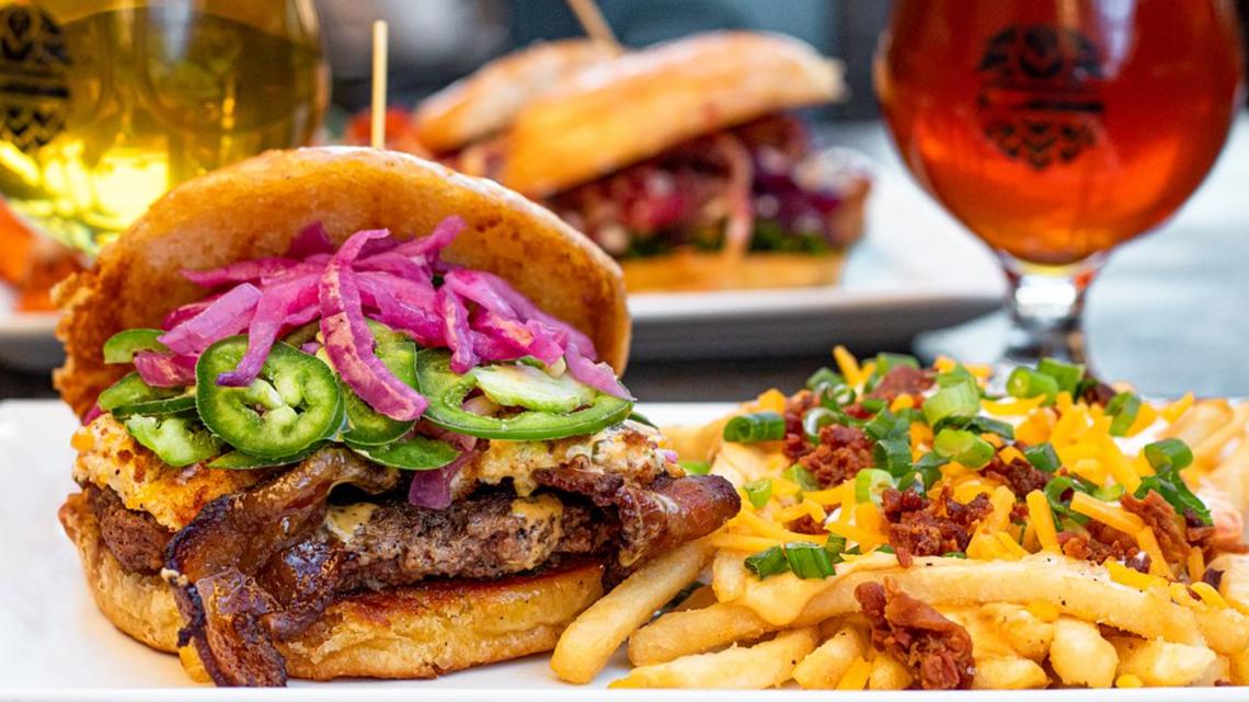 Popular New Braunfels burger spot plans to expand to San Antonio in 2026