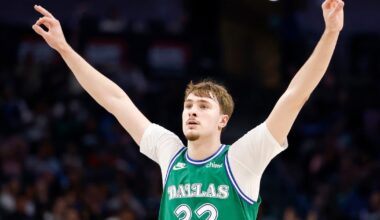 Mavericks’ home drought continues in OT loss to Clippers but fan fervor remains in Dallas