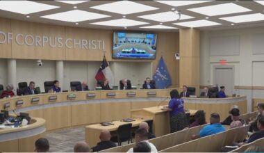 Corpus Christi Mayor calls emergency vote on desalination project after Gov. Abbott warns state could intervene