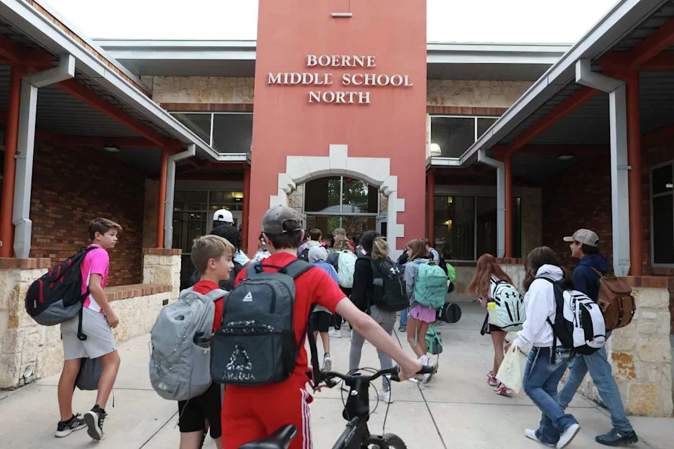 Students arrive for classes at Boerne Middle School in Boerne, Texas, Tuesday, Oct. 4, 2022. (Jerry Lara, Staff / San Antonio Express-News)
