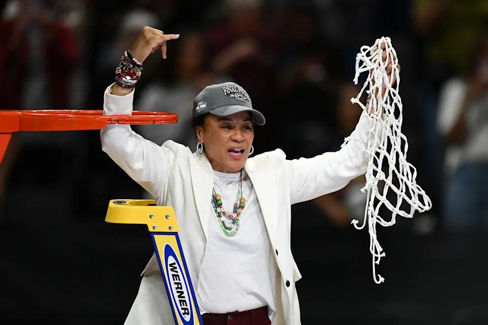 SACRAMENTO, CALIFORNIA - MARCH 30: Head coach Dawn Staley of the South Carolina Gamecocks celebrates after defeating the TCU Horned Frogs 78-52 in the Elite Eight of the 2026 NCAA Women's Basketball Tournament at Golden 1 Center on March 30, 2026 in Sacramento, California. (Photo by Thien-An Truong/Getty Images)