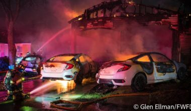 Fort Worth house fire destroys five cars and damages two homes – NBC 5 Dallas-Fort Worth