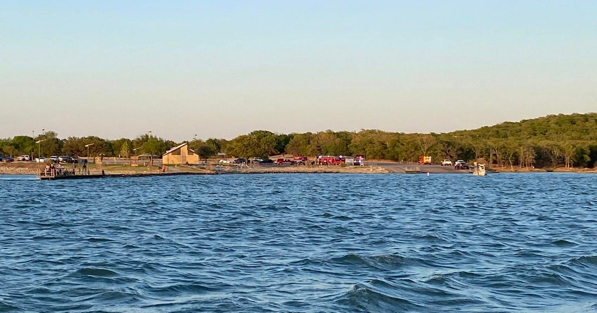 Authorities search for missing person at Lake Ray Roberts