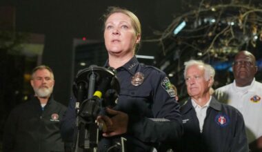 Texas bar shooting leaves 3 dead and 14 wounded as FBI investigates terrorism possibility | Nation and World