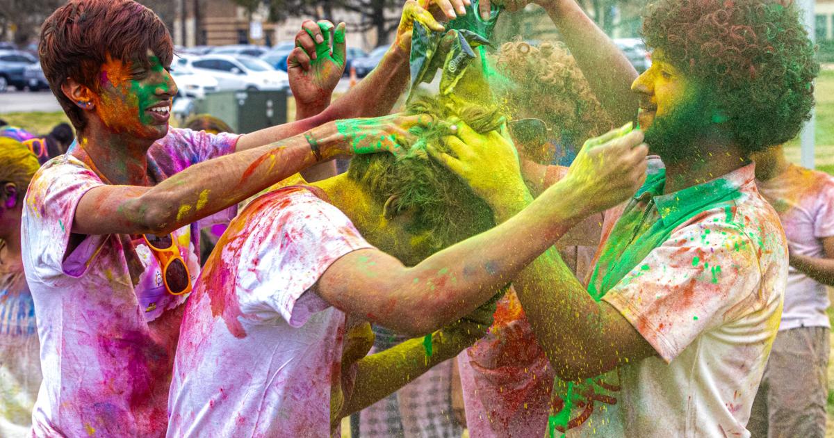 UTA Holi festival paints students in colorful hues | News