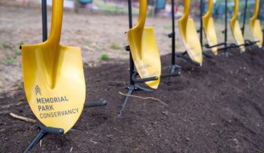 Memorial Park Conservancy breaks ground on Memorial Groves project | Community