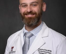 Expert Endocrine Surgeon Uses Minimally Invasive Techniques to Treat Hormone Disorders