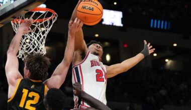 Houston routs Idaho 78-47 in return to March Madness after losing in last year's championship game :: WRALSportsFan.com