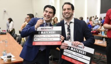 Foster School of Medicine Students Learn Their Futures on Match Day