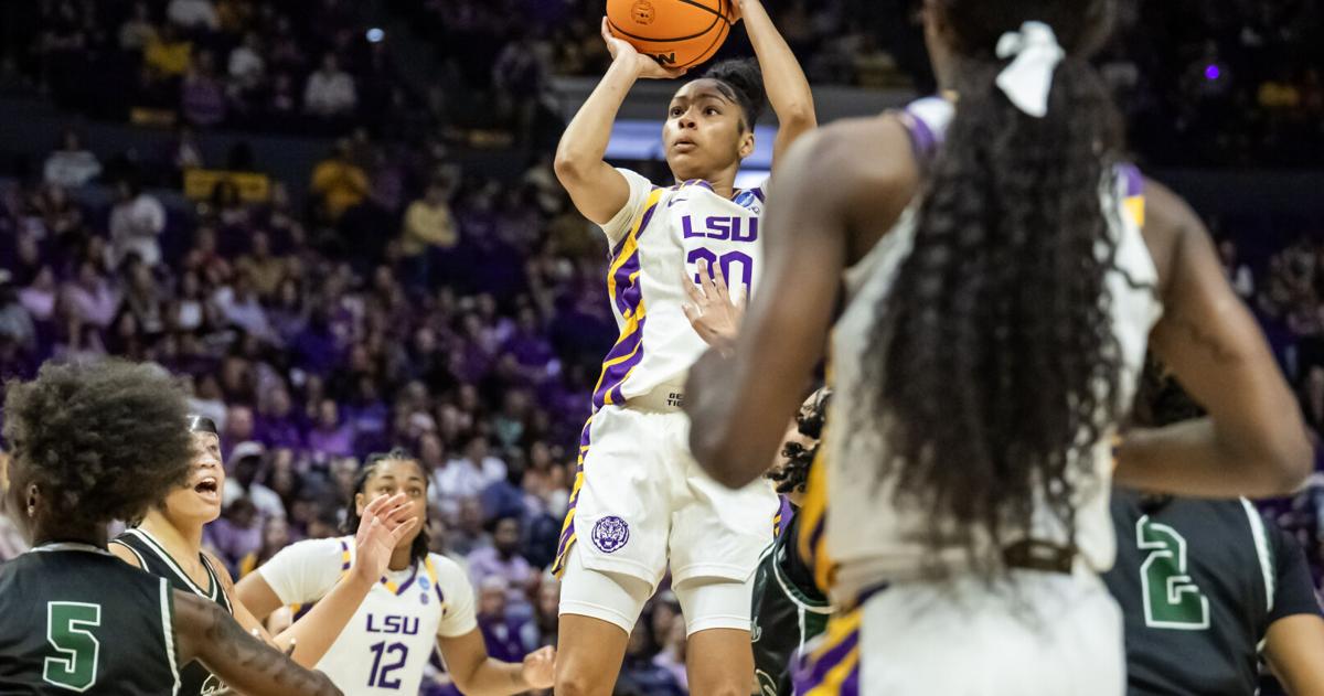 ‘The Show’ that is LSU takes its final bow in the PMAC | Womens Basketball