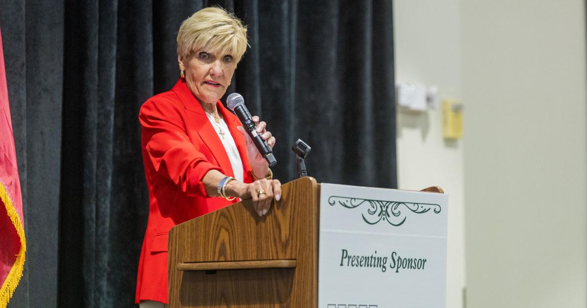 Former Fort Worth Mayor Betsy Price emphasizes service, resilience at Women in Leadership luncheon | Local News