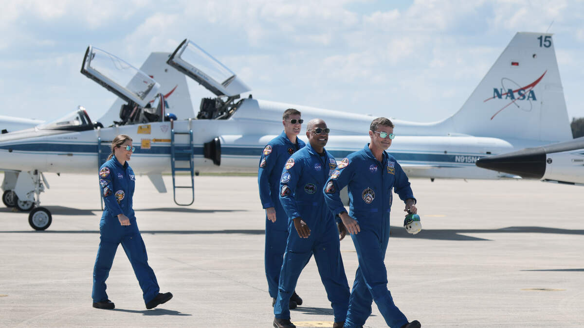 NASA Sets Sights on the Moon, Building a $20 Billion Dollar Moon Base | NewsRadio 740 KTRH